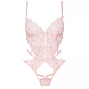 Small DD. Creamsicle Lace Bodysuit - Victoria secret for love & lemons